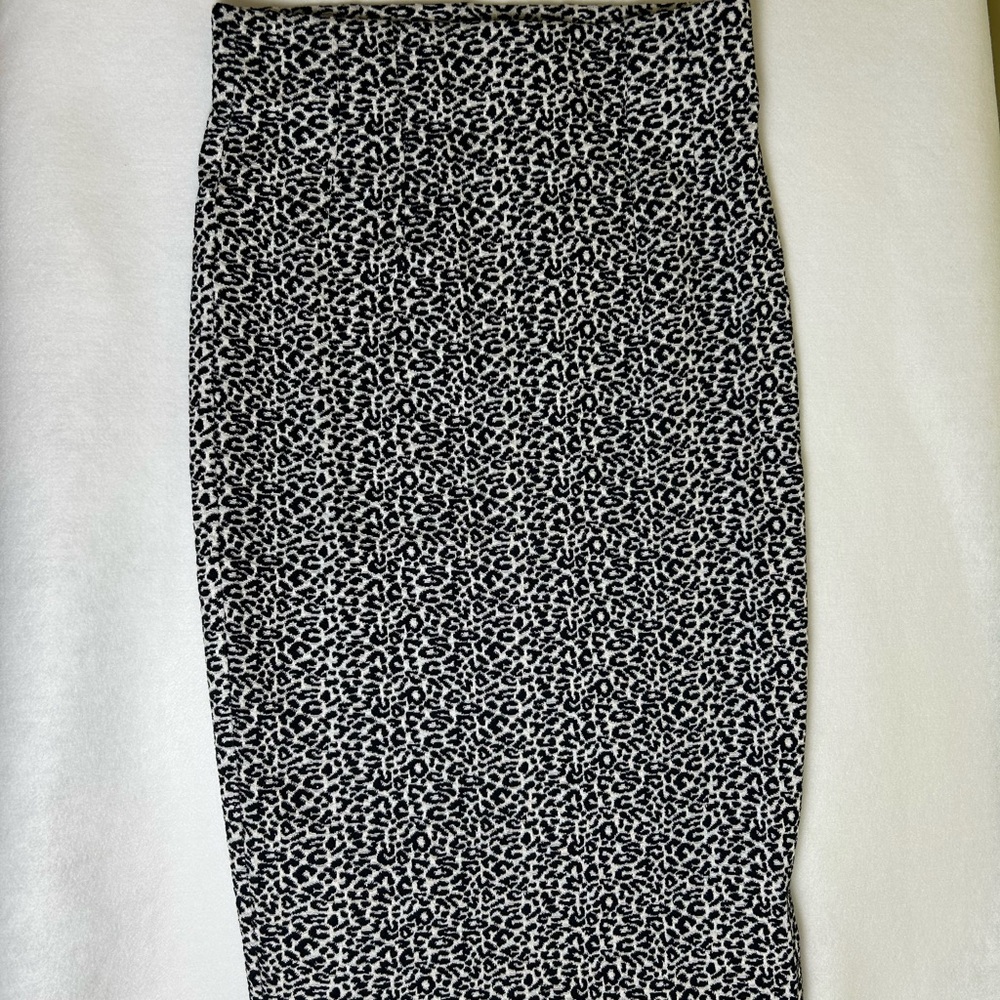 Maeve Black and White Leopard Print Midi Pencil Skirt